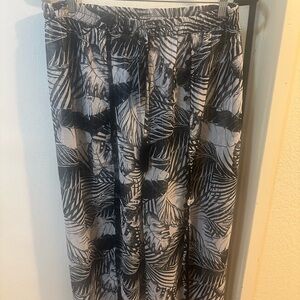 Black and White Swim Pant